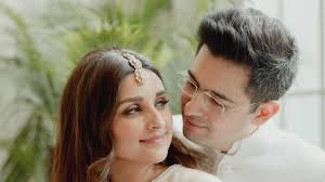 Parineeti-Raghav : परिणीति-राघव की तस्वीरों पर 'मिमी दीदी' का रिएक्शन,